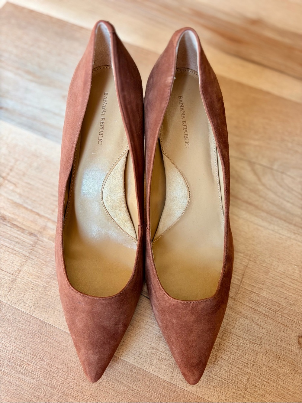 Banana Republic Arden Suede Pump Pointed-Toe Heels in Cognac Brown Size 11